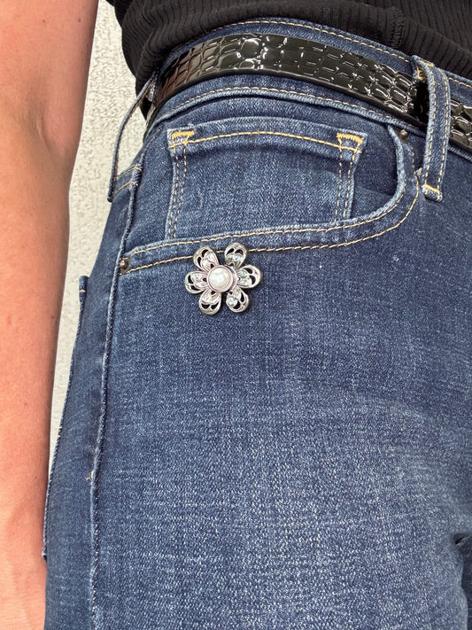 Flower Pin