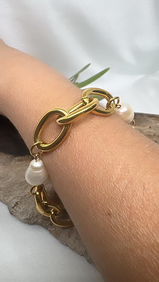 Scarlett Bracelet